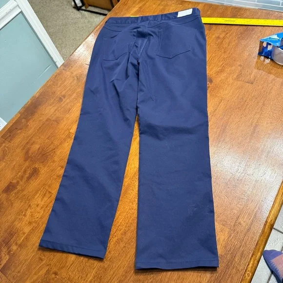 Peter Millar performance Classic Navy Chinos pants size 31/32 stretch 5 pocket